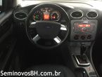 Clique para visualizar Ford Focus Sedan