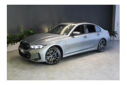 BMW 330E