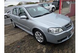Chevrolet Astra Hatch