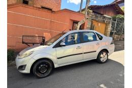 Ford Fiesta Sedan