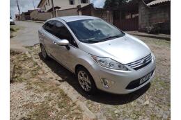 Ford Fiesta Sedan