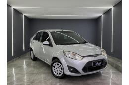 Ford Fiesta Sedan