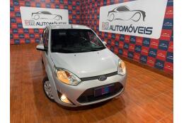Ford Fiesta Sedan