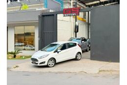 Ford Fiesta Sedan