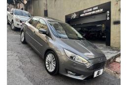 Ford Focus Sedan