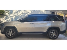 Jeep Commander