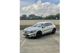 Mercedes Benz GLA 200