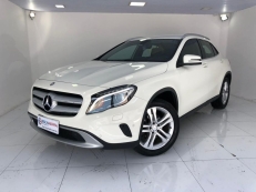 Mercedes Benz GLA 200
