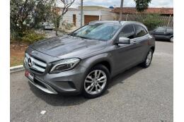 Mercedes Benz GLA 200