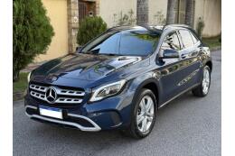 Mercedes Benz GLA 200