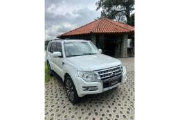Mitsubishi Pajero Full