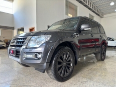 Mitsubishi Pajero Full
