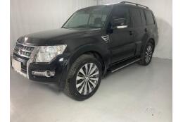 Mitsubishi Pajero Full