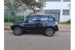 Mitsubishi Pajero TR4