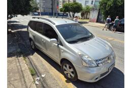 Nissan Grand Livina