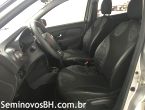 Clique para visualizar Renault Sandero