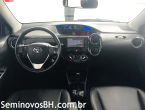 Clique para visualizar Toyota Etios Sedan