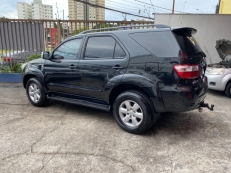 Toyota Hilux SW4