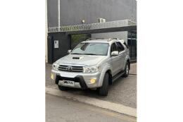 Toyota Hilux SW4