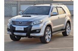 Toyota Hilux SW4