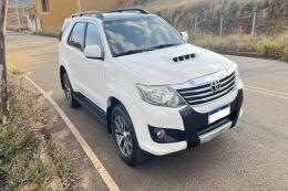 Toyota Hilux SW4
