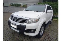 Toyota Hilux SW4