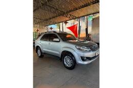 Toyota Hilux SW4
