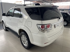 Toyota Hilux SW4
