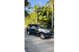 Toyota Hilux SW4