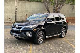 Toyota Hilux SW4