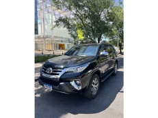 Toyota Hilux SW4