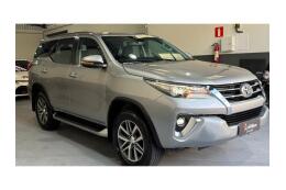Toyota Hilux SW4