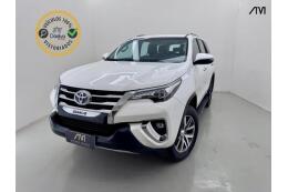 Toyota Hilux SW4