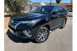 Toyota Hilux SW4