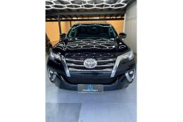 Toyota Hilux SW4