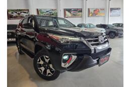 Toyota Hilux SW4