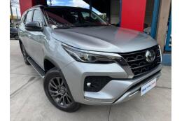 Toyota Hilux SW4