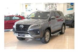 Toyota Hilux SW4