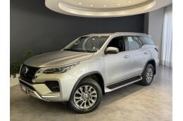 Toyota Hilux SW4