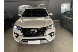 Toyota Hilux SW4