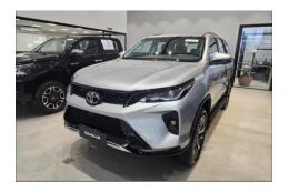 Toyota Hilux SW4