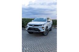 Toyota Hilux SW4