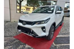 Toyota Hilux SW4